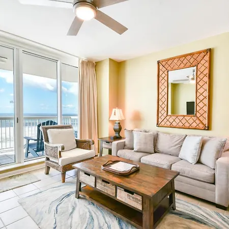 Silver Beach Towers W705